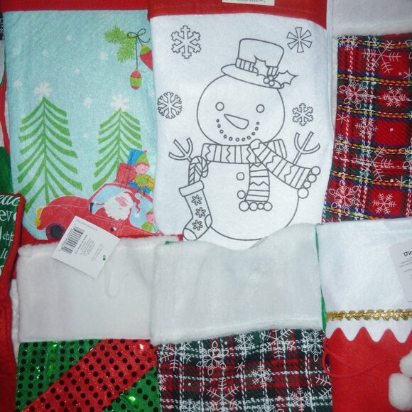 NWT Lot of 22 Christmas Stockings in Small, Medium and Large Assorted Prints - Picture 10 of 12